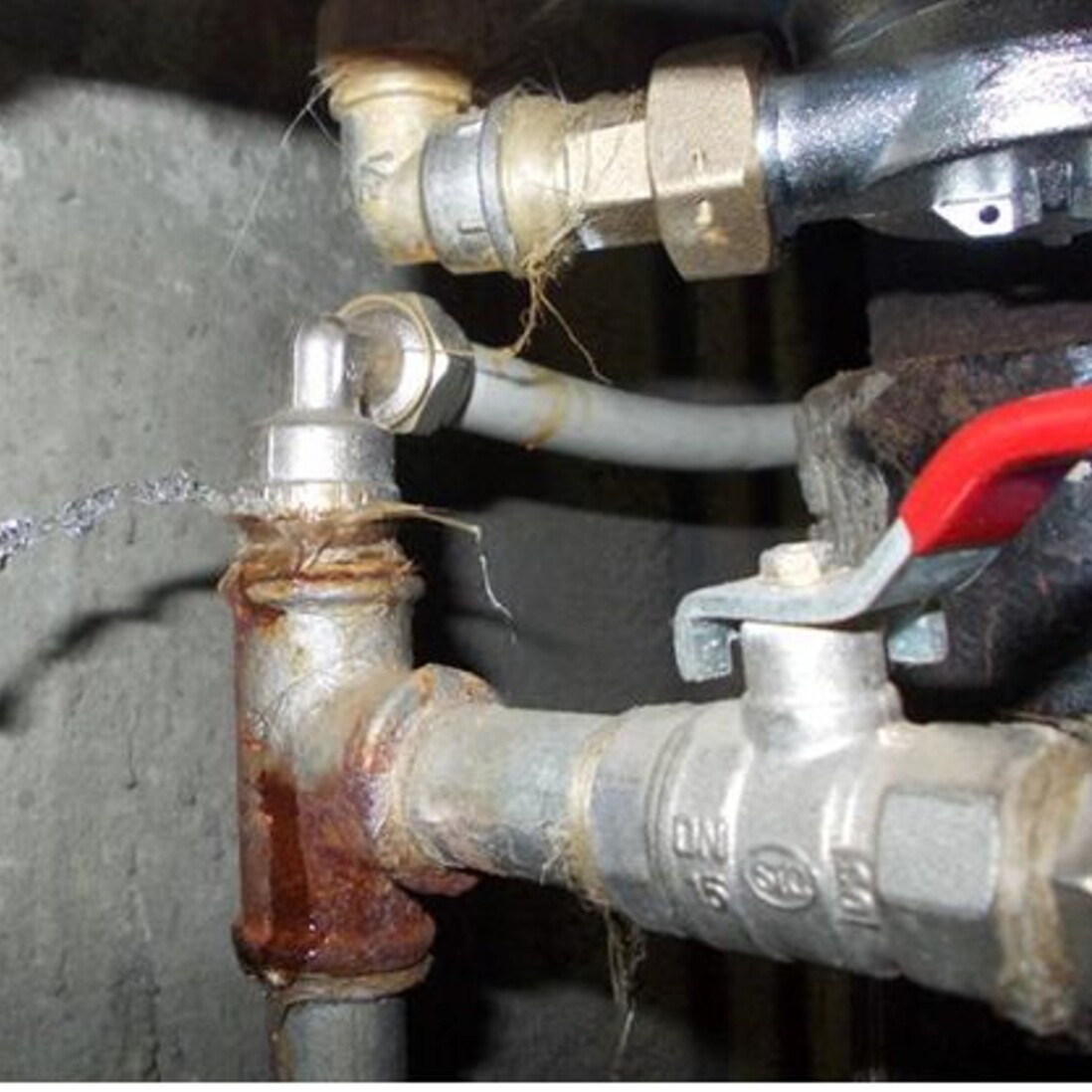 Заменить шаровой кран в стояке 96 фото